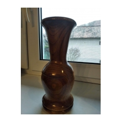 Ručne robená drevenná váza